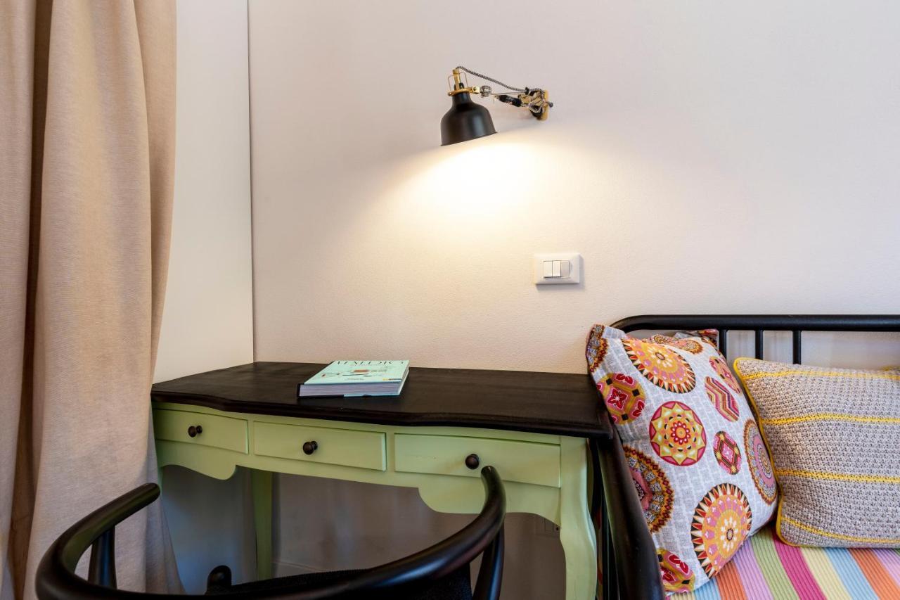 Snug Apartment With Private Courtyard M0270422677 Венеция Экстерьер фото